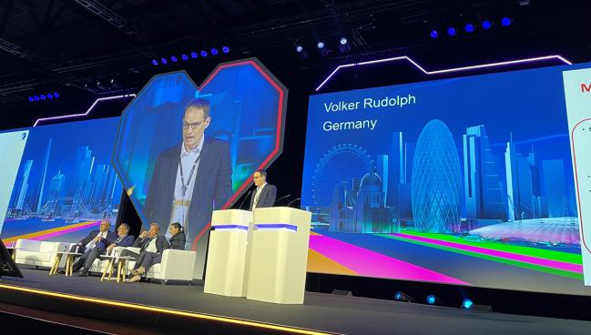 MitraClip vs Surgery for Severe FMR? MATTERHORN Claims Noninferiority